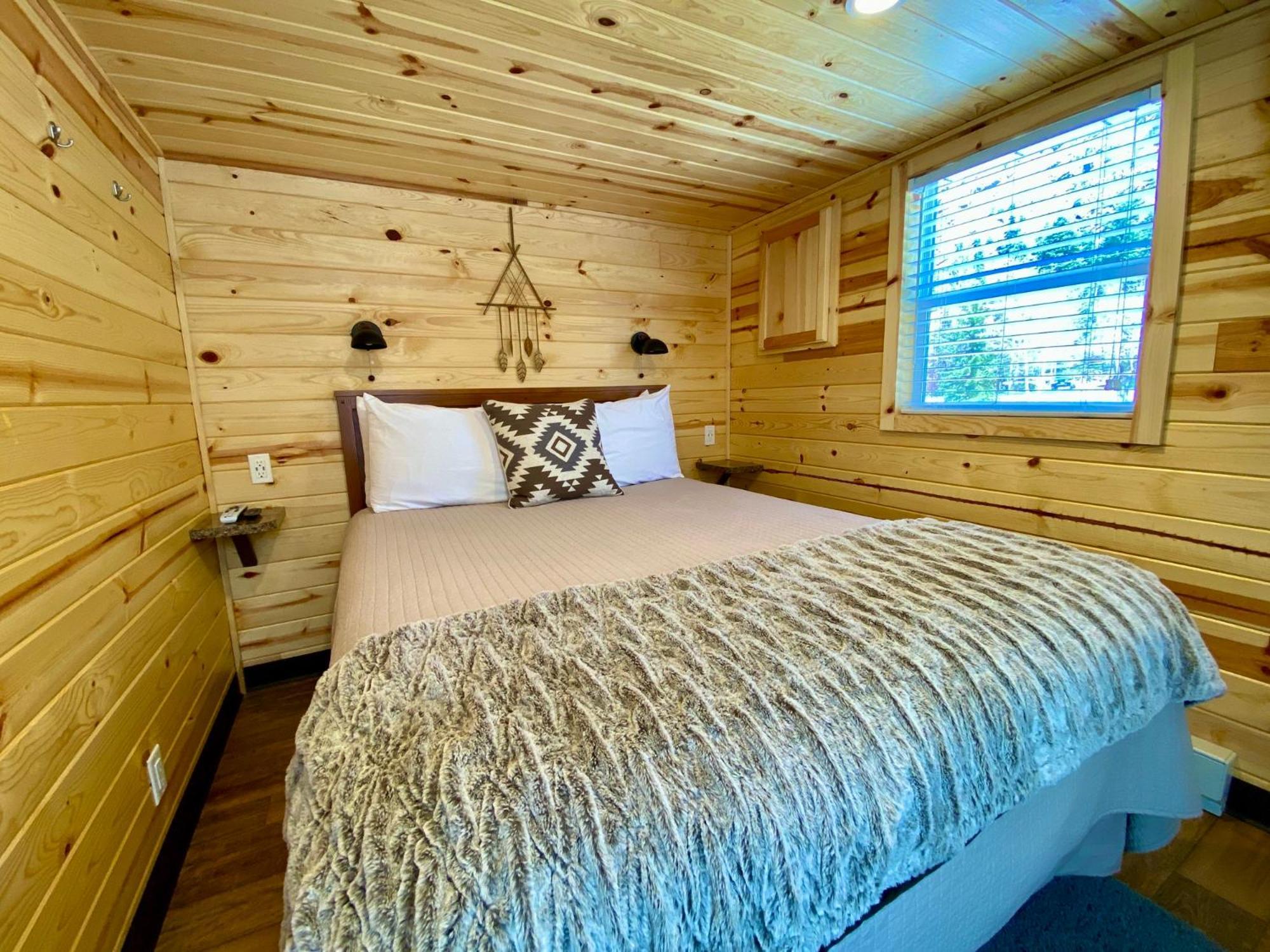 Ouray Riverside Resort - Inn & Cabins Exterior photo