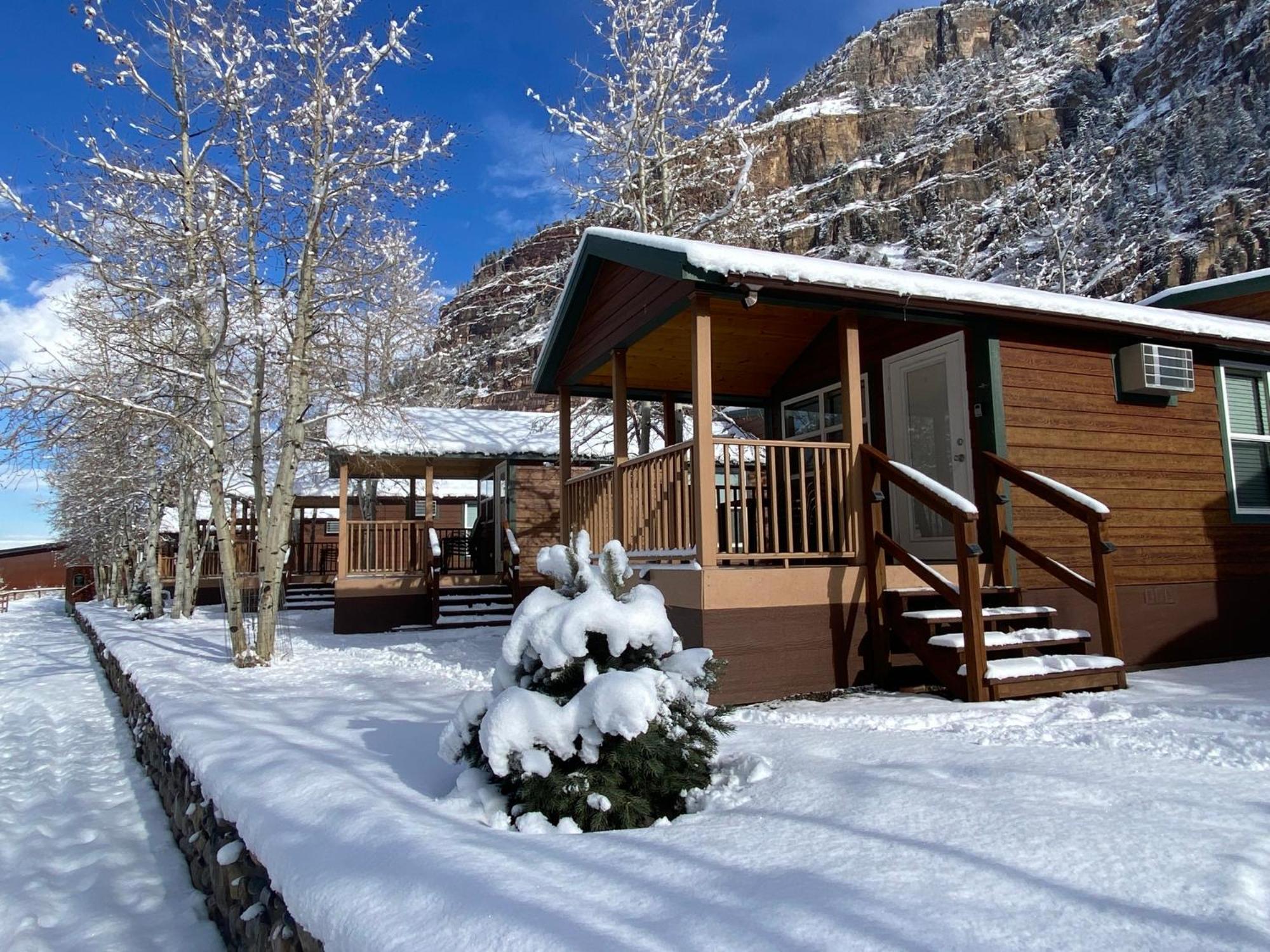 Ouray Riverside Resort - Inn & Cabins Exterior photo