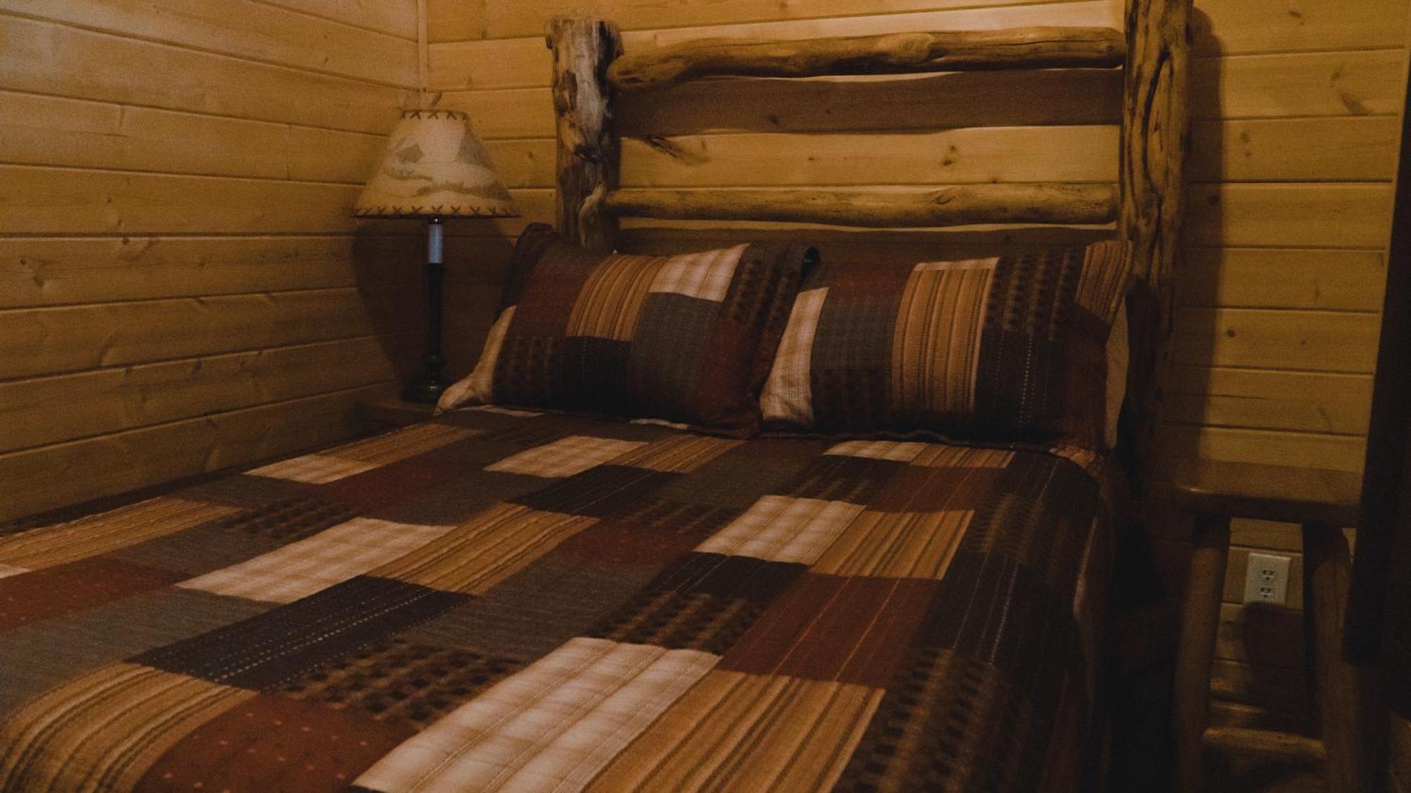 Ouray Riverside Resort - Inn & Cabins Room photo